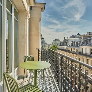 Numa Champs-elysees Apartahotel París